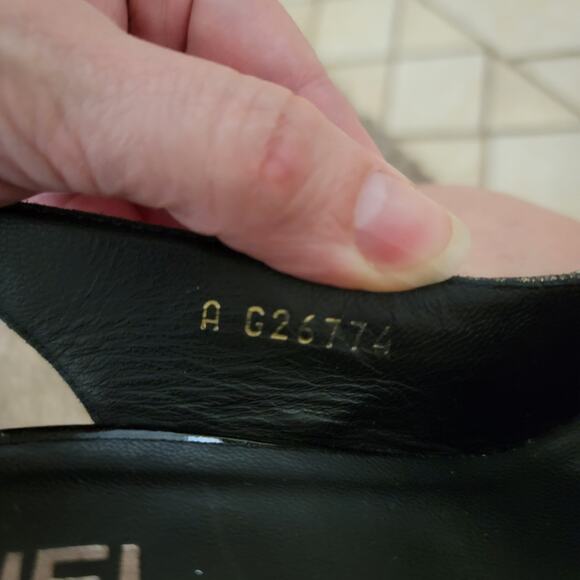 Chanel Vintage Platform Slingback Cap Toe Heels Logo CC Bow Leather 7 37.5 G2677 - Picture 12 of 14